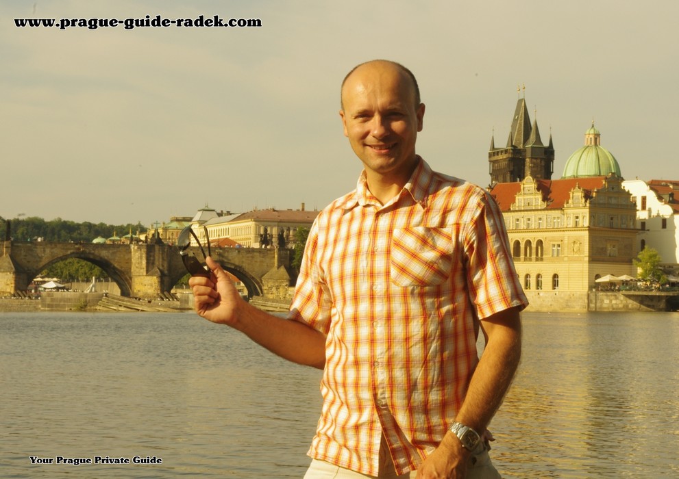 Travel Book Prague - Men - Travel