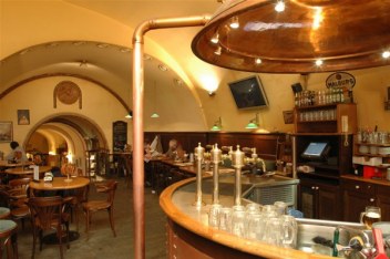 Prague Private Guided Tours / Pub Crawl